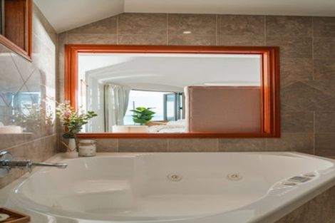 Photo of property in 20a Minnehaha Avenue, Takapuna, Auckland, 0622