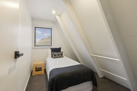 Photo of property in 26 Williams Street, Sunshine Bay, Queenstown, 9300