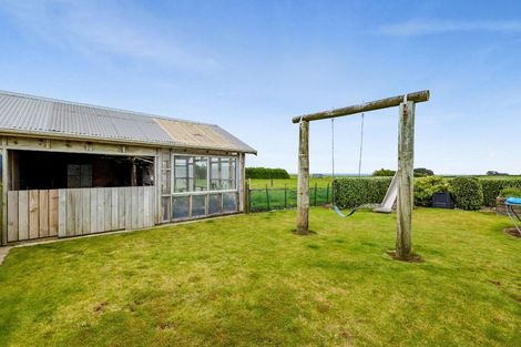 Photo of property in 22 Batten Road, Okaiawa, Hawera, 4671