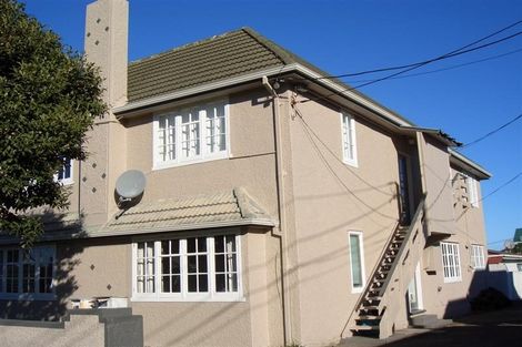 Photo of property in 42b Apu Crescent, Lyall Bay, Wellington, 6022