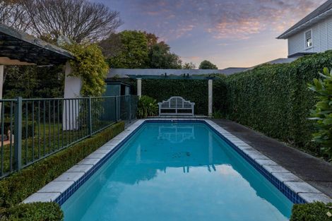 Photo of property in 17 Allister Avenue, Merivale, Christchurch, 8014