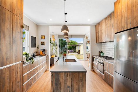 Photo of property in 127 Wellesley Road, Napier South, Napier, 4110