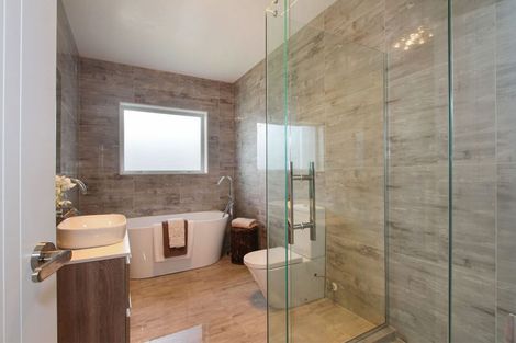 Photo of property in 17 Korihi Drive, Swanson, Auckland, 0614