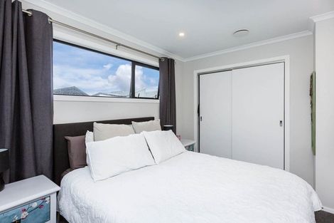 Photo of property in 8 Gloaming Lane, Wallaceville, Upper Hutt, 5018