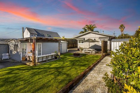 Photo of property in 8 Trigg Road, Huapai, Kumeu, 0810