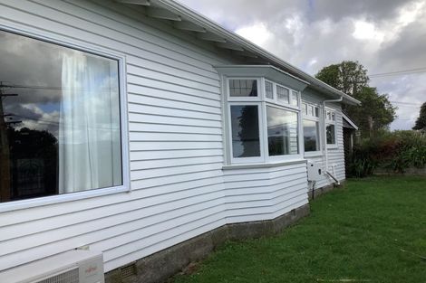 Photo of property in 3 Singers Road, Korokoro, Lower Hutt, 5012