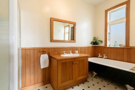 Photo of property in 27 Farnham Street, Mornington, Wellington, 6021