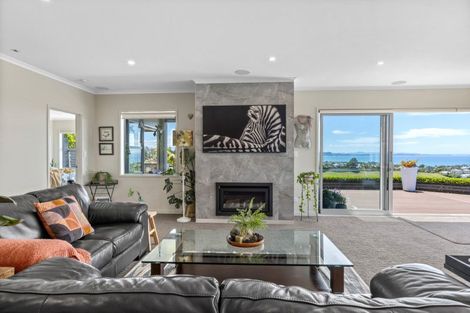 Photo of property in 15 Woodridge Drive, Stanmore Bay, Whangaparaoa, 0932