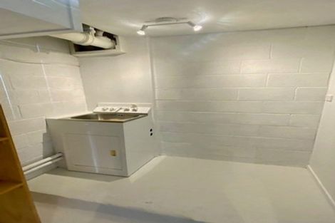 Photo of property in 2/26 Otakau Road, Milford, Auckland, 0620