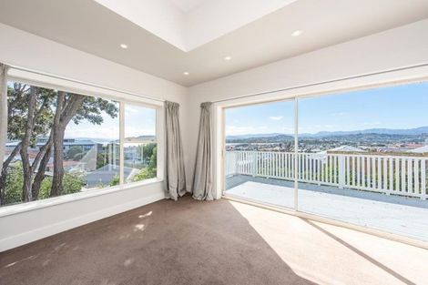 Photo of property in 11 Upper Bourke Street, Kilbirnie, Wellington, 6022