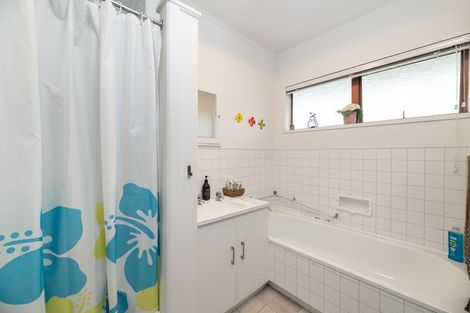 Photo of property in 35 Smiths Road, Matua, Tauranga, 3110