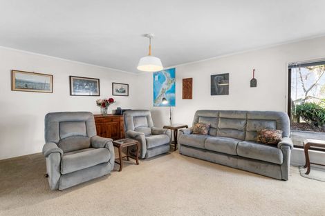 Photo of property in 4 Biscay Place, Conifer Grove, Takanini, 2112