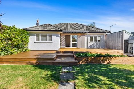 Photo of property in 1/26 Queen Street, Papakura, 2110