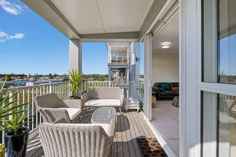 Photo of property in 38 Rewa Rewa Lane, Orewa, 0931