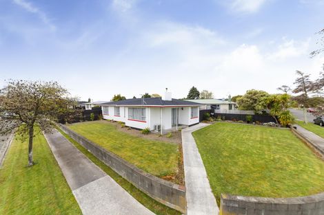 Photo of property in 24 Motuoapa Place, Kelvin Grove, Palmerston North, 4414