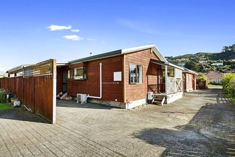 Photo of property in 36a Beauchamp Street, Tawa, Wellington, 5028
