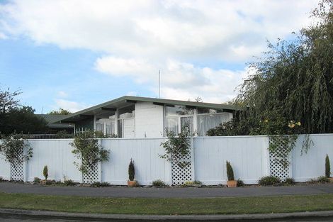 Photo of property in 7 Glenavon Place, Ilam, Christchurch, 8041