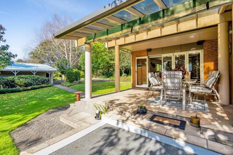 Photo of property in 120 Paraite Road, Paraite, New Plymouth, 4373