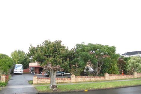 Photo of property in 65b Uxbridge Road, Mellons Bay, Auckland, 2014