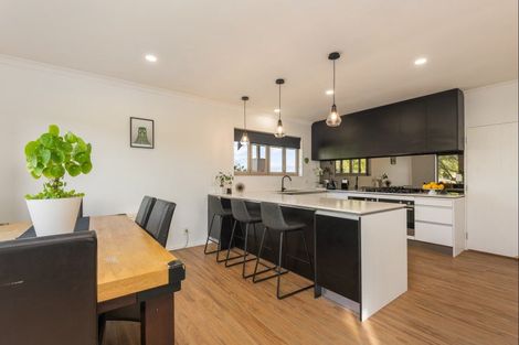 Photo of property in 72 Aranui Road, Kairanga, Palmerston North, 4475