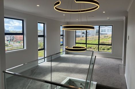 Photo of property in 2 Bendridge Street, Flat Bush, Auckland, 2019