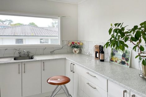 Photo of property in 12 Thomas Avenue, Te Atatu Peninsula, Auckland, 0610