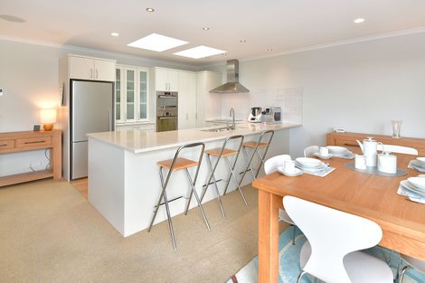 Photo of property in 15 Dorchester Place, Orewa, 0931