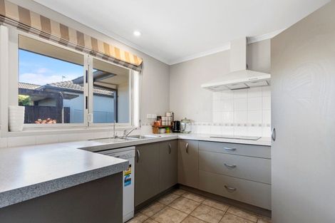 Photo of property in 2 Glencoe Court, Pyes Pa, Tauranga, 3112