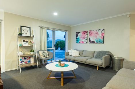 Photo of property in 302 Gravatt Road, Papamoa Beach, Papamoa, 3118