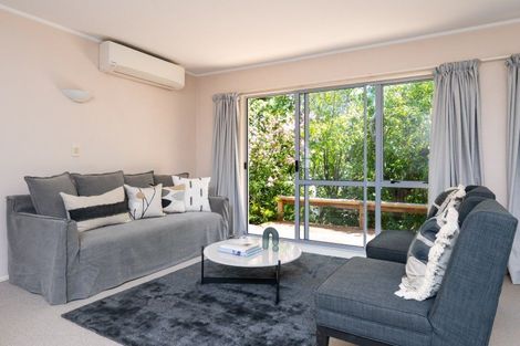 Photo of property in 10 Kopanga Road, Havelock North, 4130