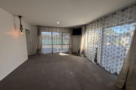Photo of property in 9 Cooke Farm Grove, Waiwhakaiho, New Plymouth, 4312