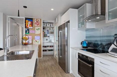 Photo of property in 34b Totara Road, Stanmore Bay, Whangaparaoa, 0932