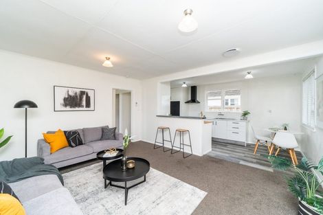 Photo of property in 17 Wilson Crescent, Highbury, Palmerston North, 4412