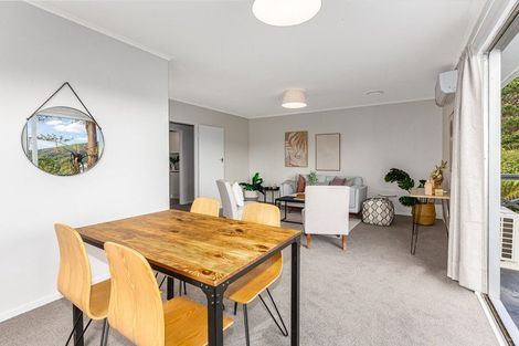 Photo of property in 214a Waddington Drive, Naenae, Lower Hutt, 5011