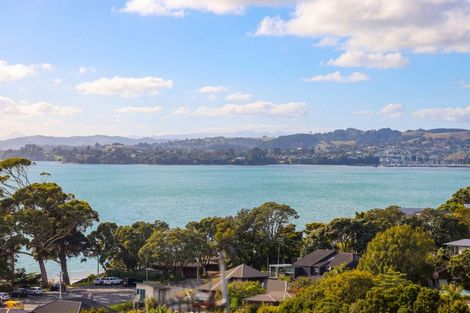 Photo of property in 1/5 Colmar Road, Mellons Bay, Auckland, 2014