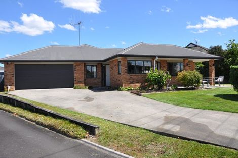 Photo of property in 126 Rototuna Road, Rototuna, Hamilton, 3210