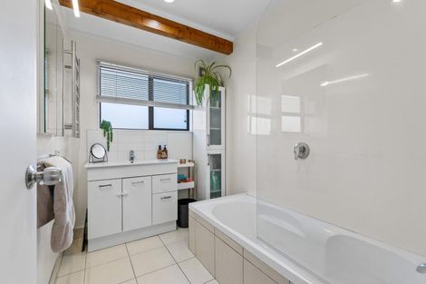 Photo of property in 1/29 Tirimoana Road, Te Atatu South, Auckland, 0602