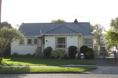 Photo of property in 31 Shearer Crescent, Naenae, Lower Hutt, 5011