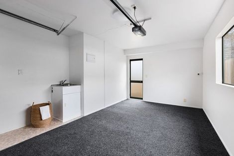 Photo of property in 1/12 Sunnyfield Crescent, Glenfield, Auckland, 0629