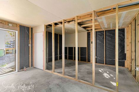 Photo of property in 52 Hurndall Street East, Maungaturoto, 0520