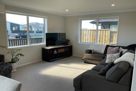 Photo of property in 8 Lion Place, Papamoa, 3118