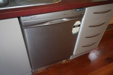 Photo of property in 19 Martin Street, Palmerston North, 4414