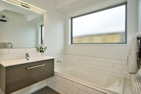 Photo of property in 10 Coventry Crescent, Lower Shotover, Queenstown, 9304