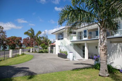 Photo of property in 25 Robinson Road, Whitianga, 3510