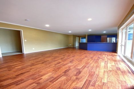 Photo of property in 15 Sierra Court, Roslyn, Palmerston North, 4414