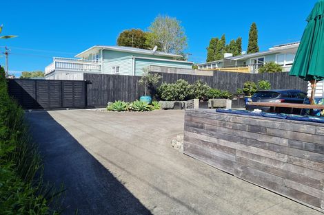 Photo of property in 286a Rangatira Road, Beach Haven, Auckland, 0626