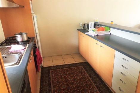 Photo of property in 5/218 Captain Springs Road, Onehunga, Auckland, 1061