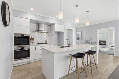 Photo of property in 22 Clare Street, Cambridge, 3434