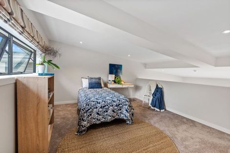 Photo of property in 44 Warman Road, Okura, Albany, 0792