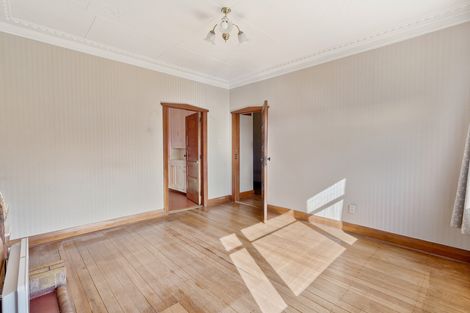 Photo of property in 32 Mornington Road, Balaclava, Dunedin, 9011